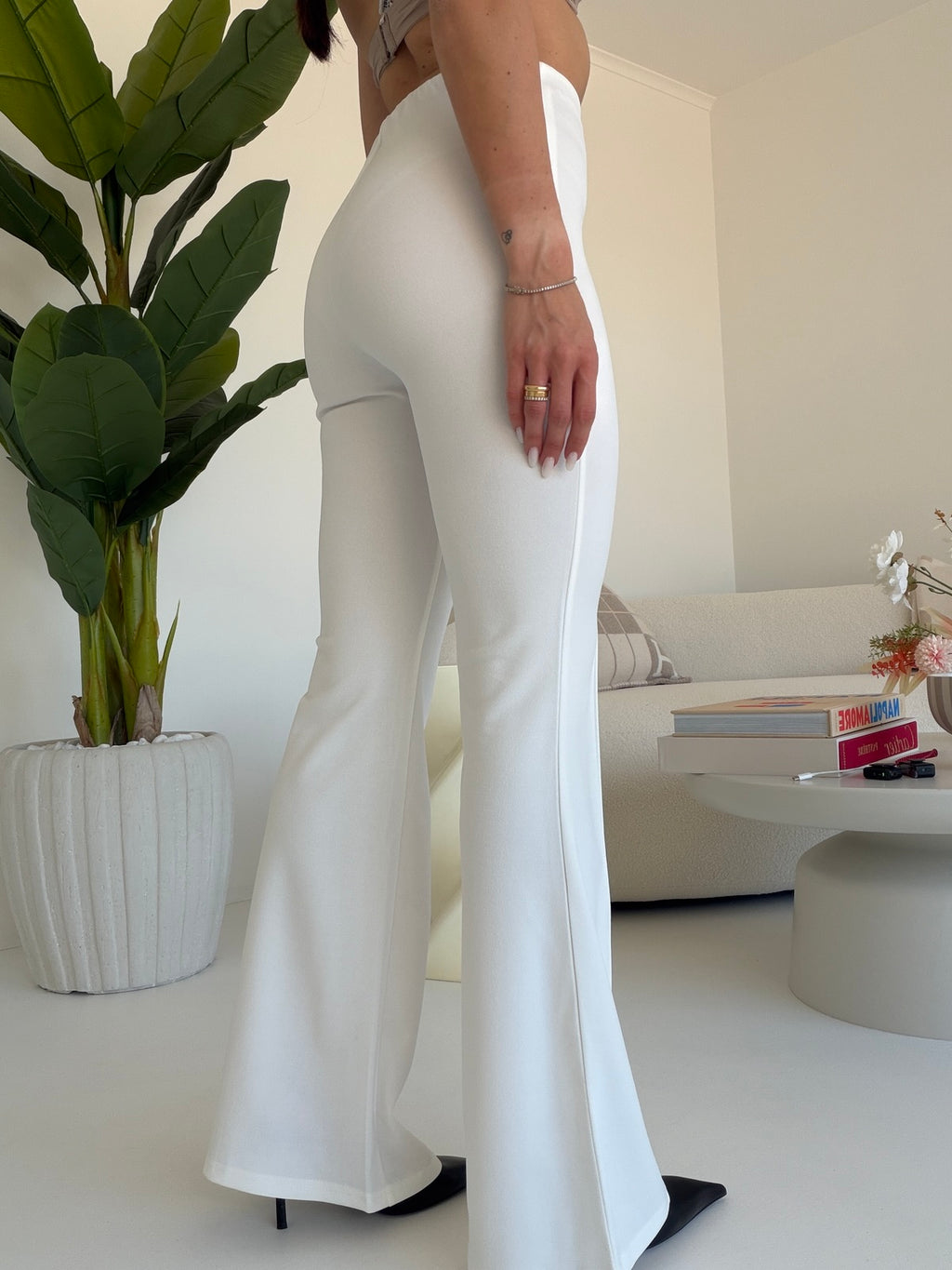 7069-PANTALONE VIVIEN MILK