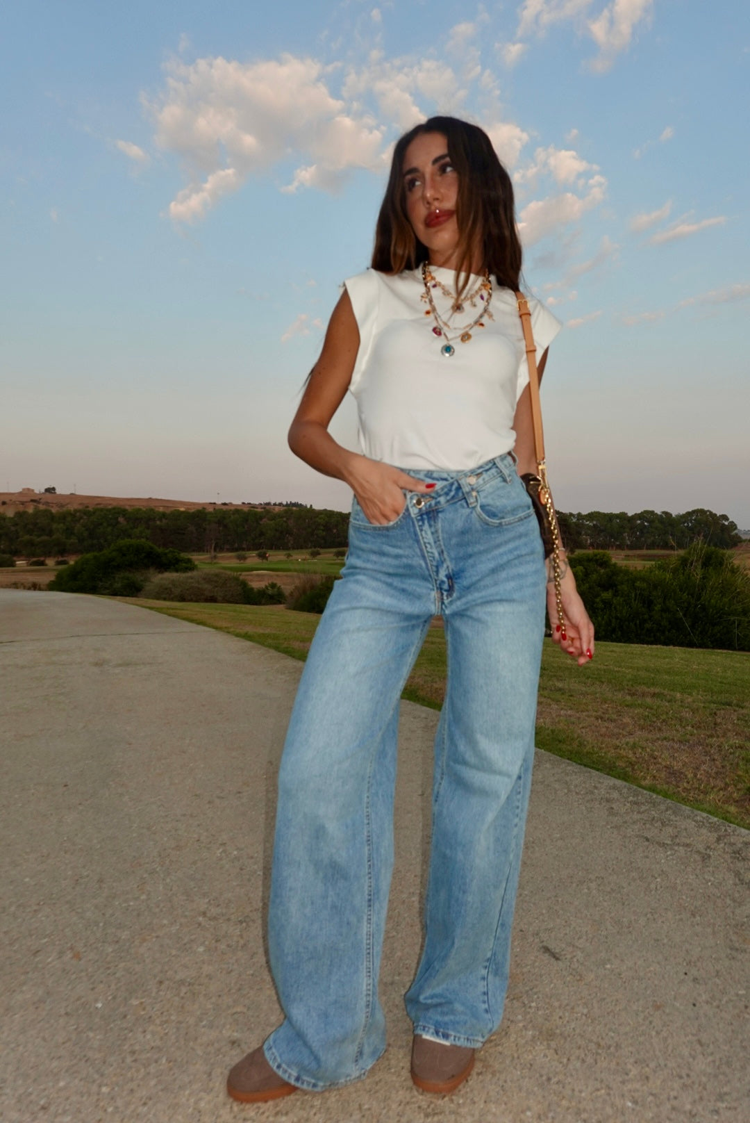 A3390-JEANS CHIUSURA ASIMMETRICA