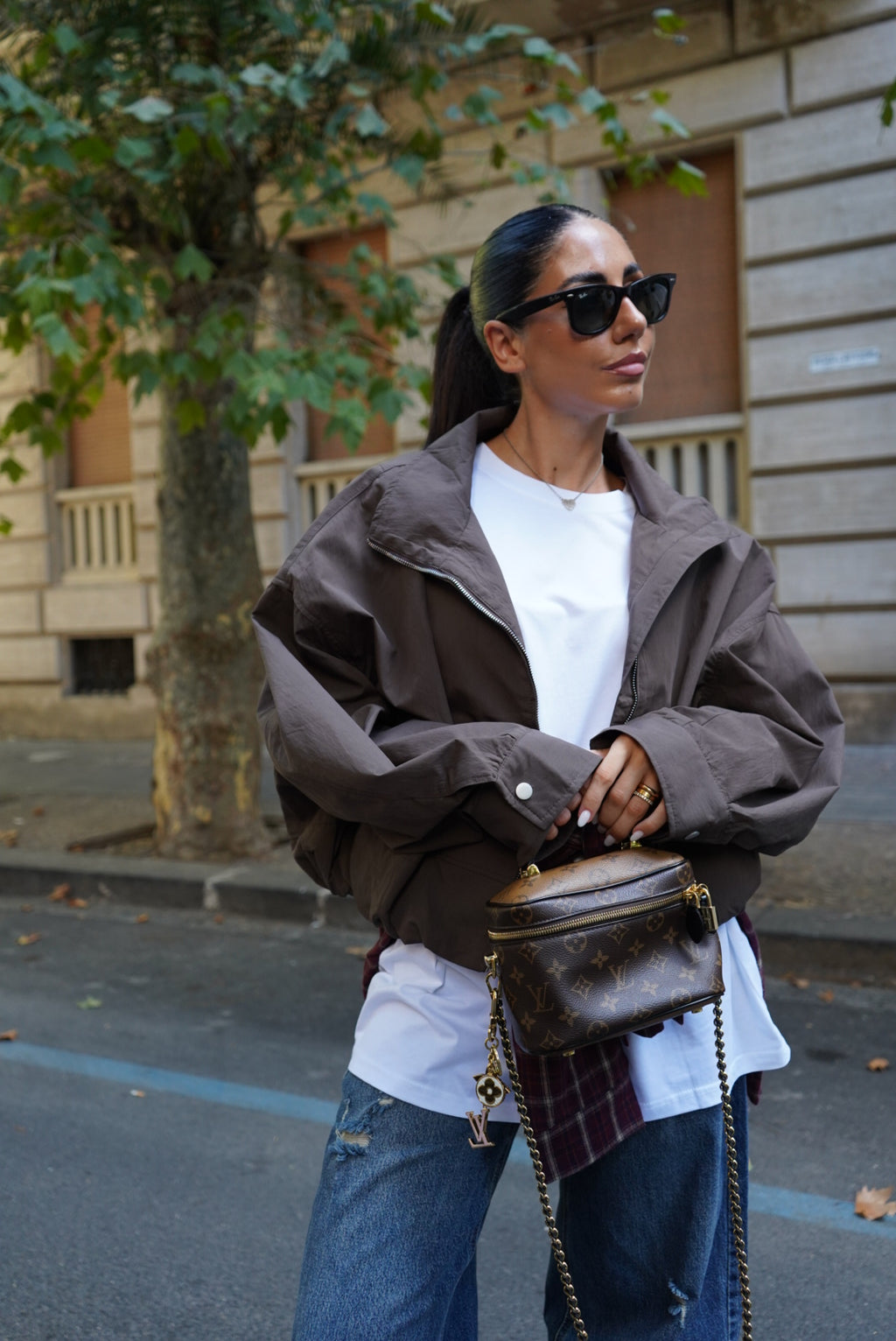 15998-BOMBER STREET TAUPE