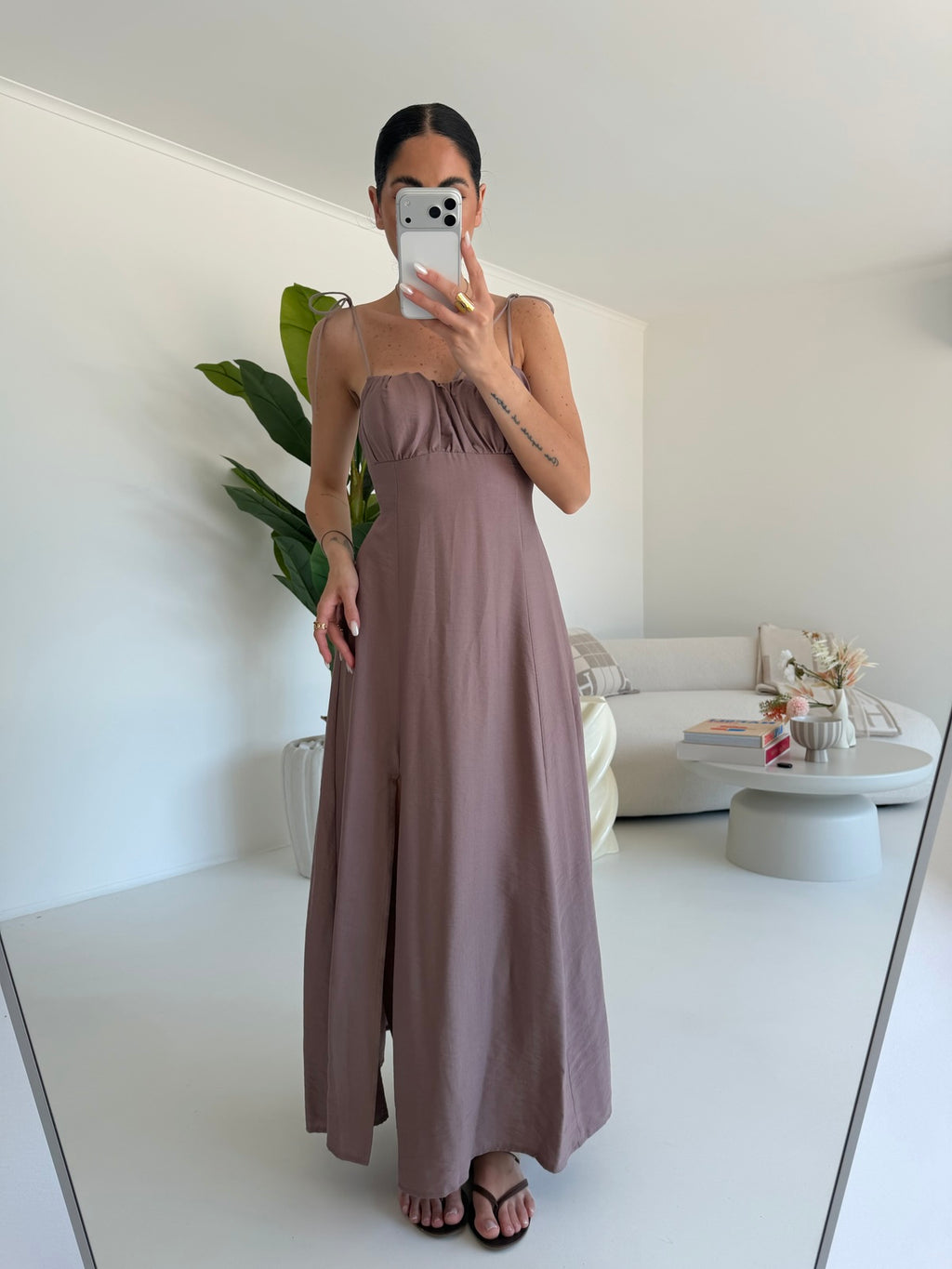 ABITO LEVANTE TAUPE