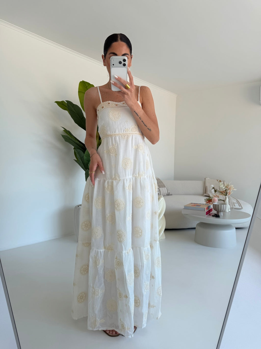 G66473-ABITO VANESSA MILK