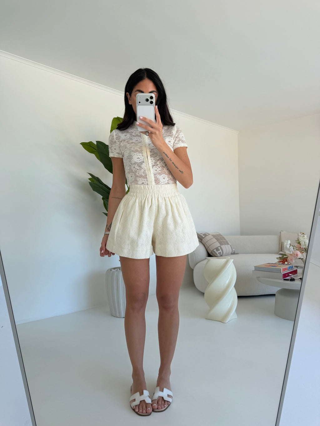 17238-SHORT RICAMI MILK