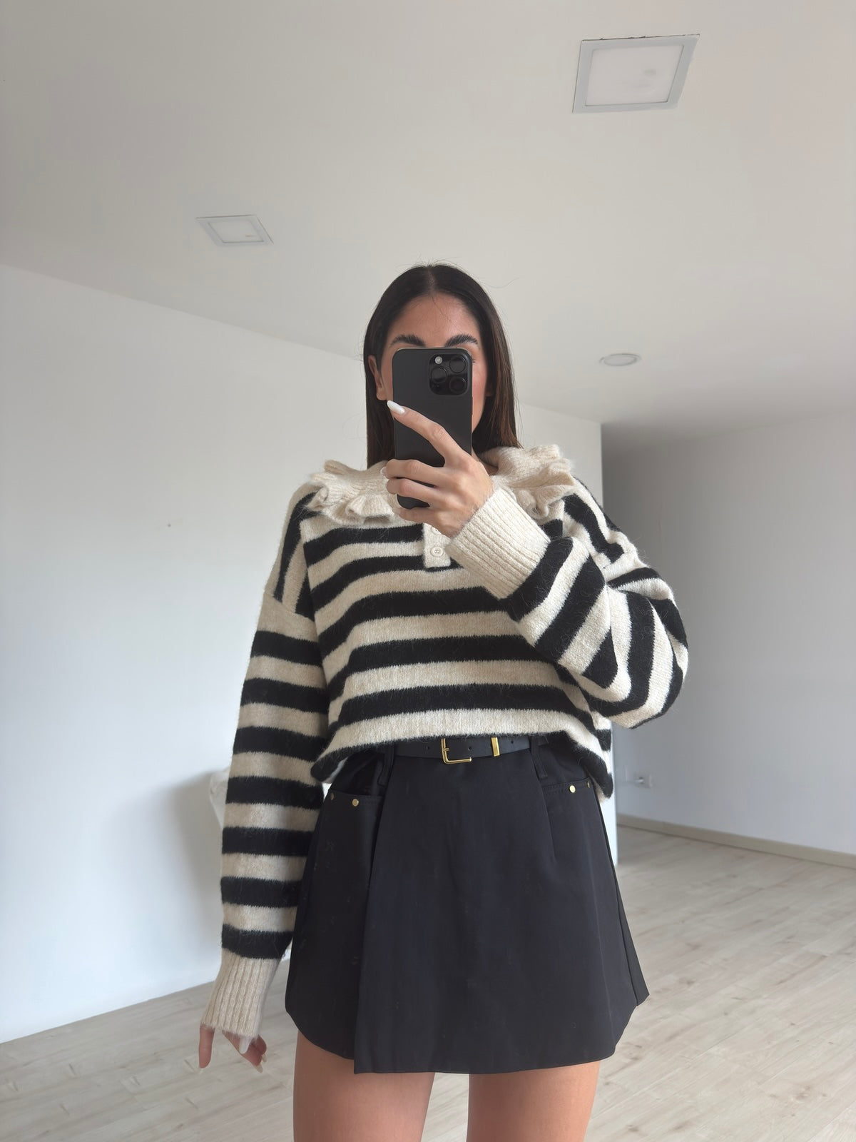 W43246-MINI GONNA-SHORT NANTES NERO