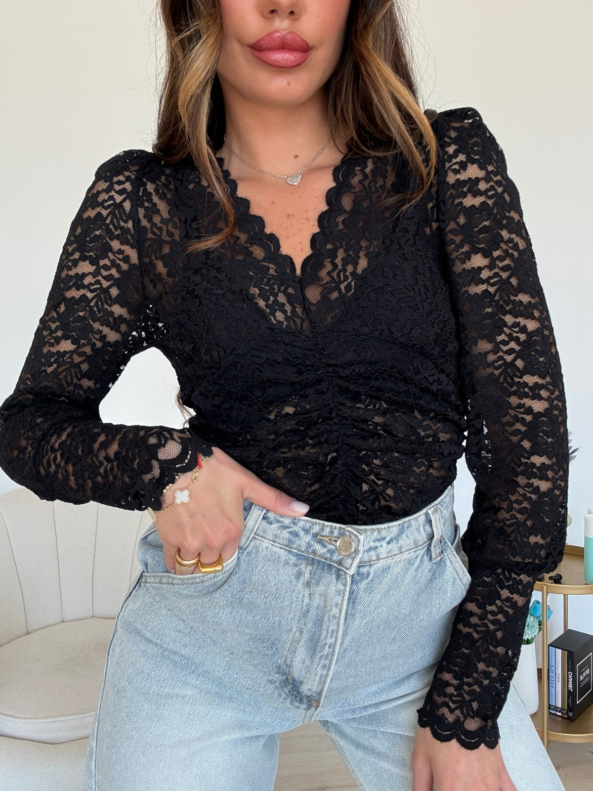 H4567-MAGLIA MADELEINE NERA