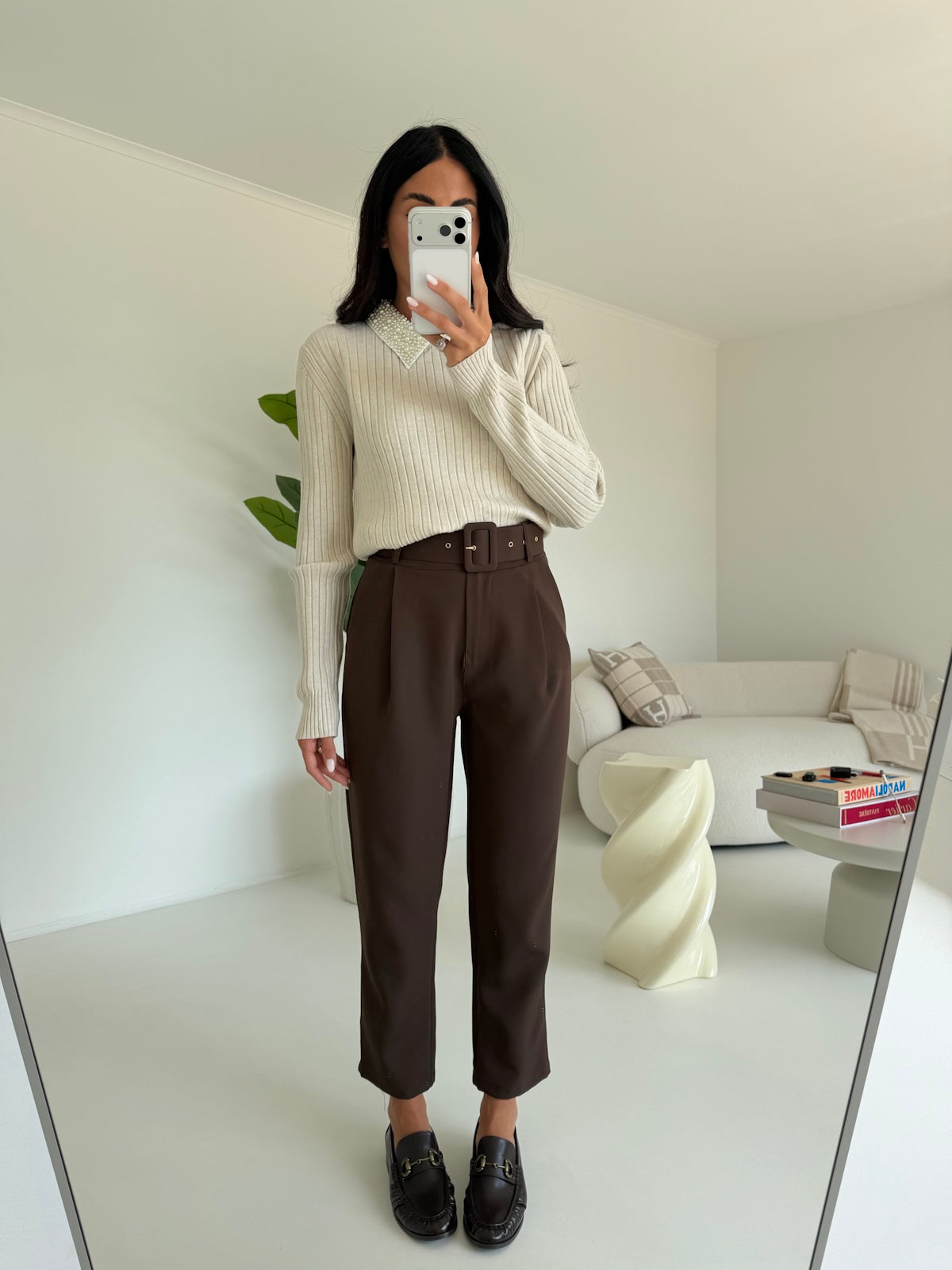 PANTALONE CON CINTURA CHOCO