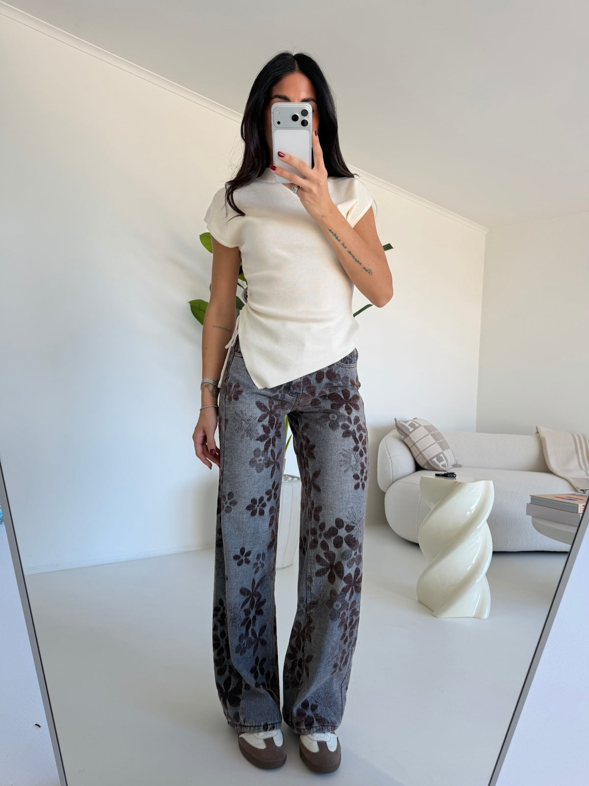 W001-JEANS FLOWER CHOCO