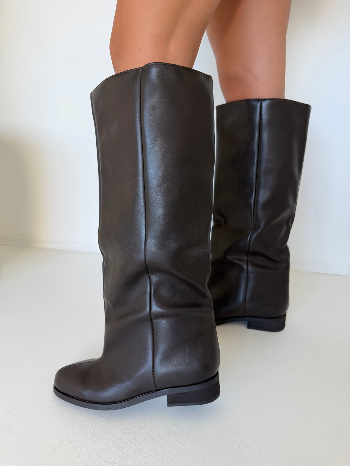 9902-ROBY-STIVALE GAMBALE MORBIDO-CHOCO