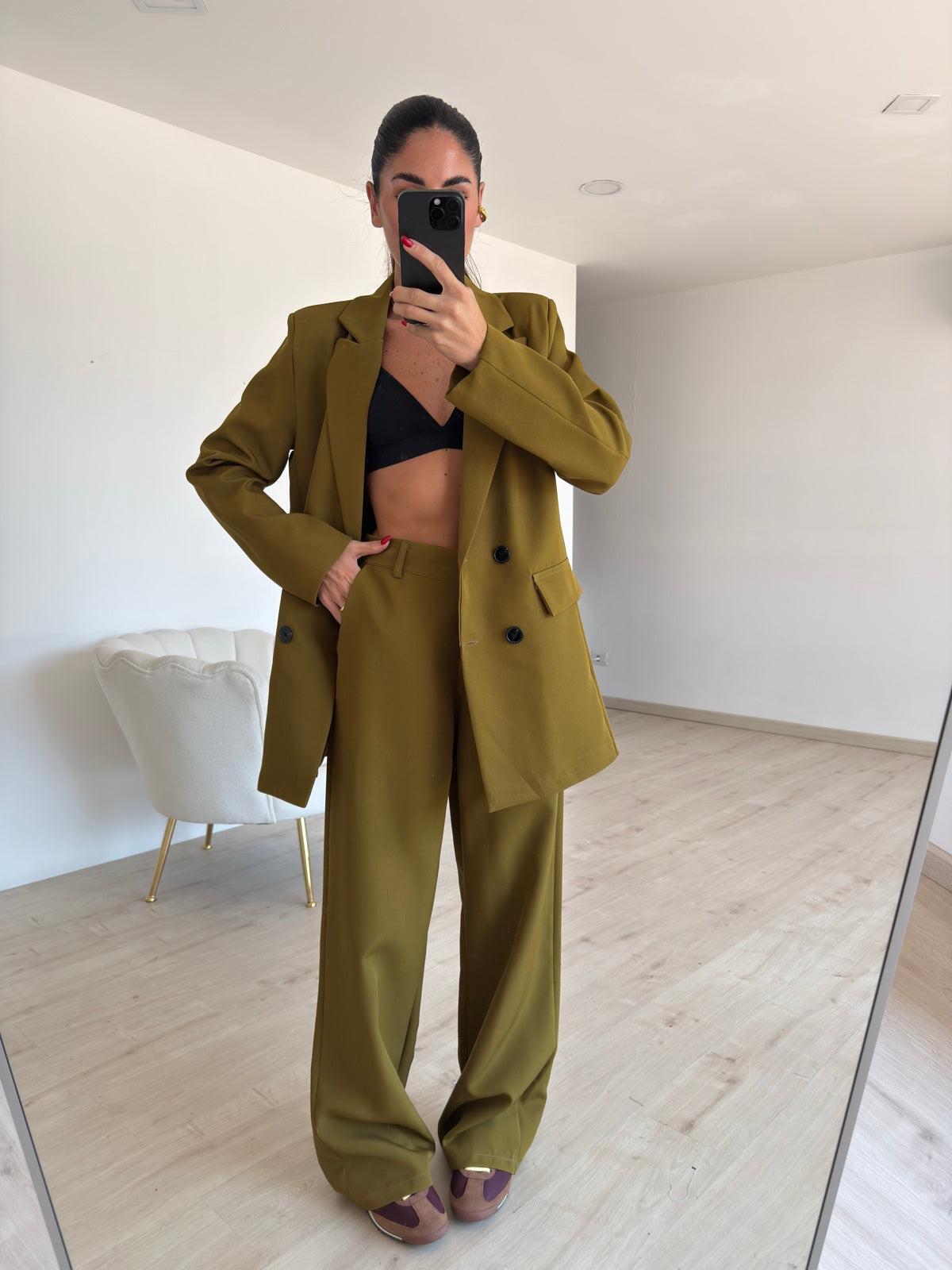 TAILLEUR AFFAIRE OLIVA