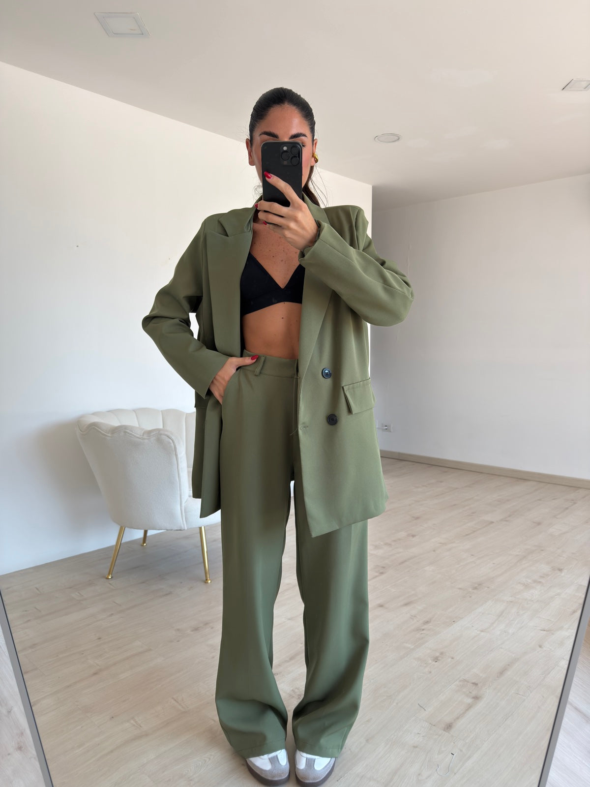 TAILLEUR AFFAIRE MILITARE