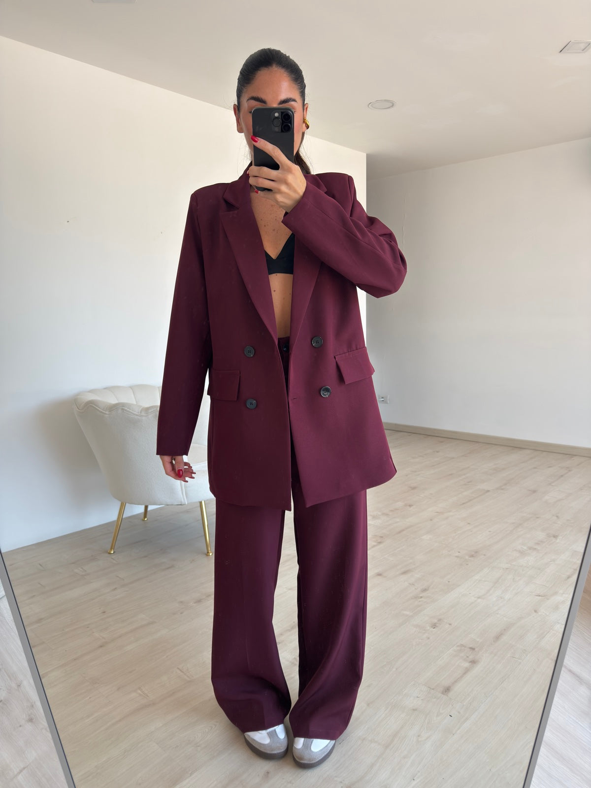 TAILLEUR AFFAIRE WINE