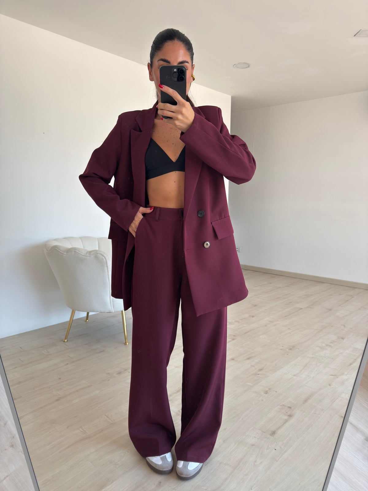 TAILLEUR AFFAIRE WINE