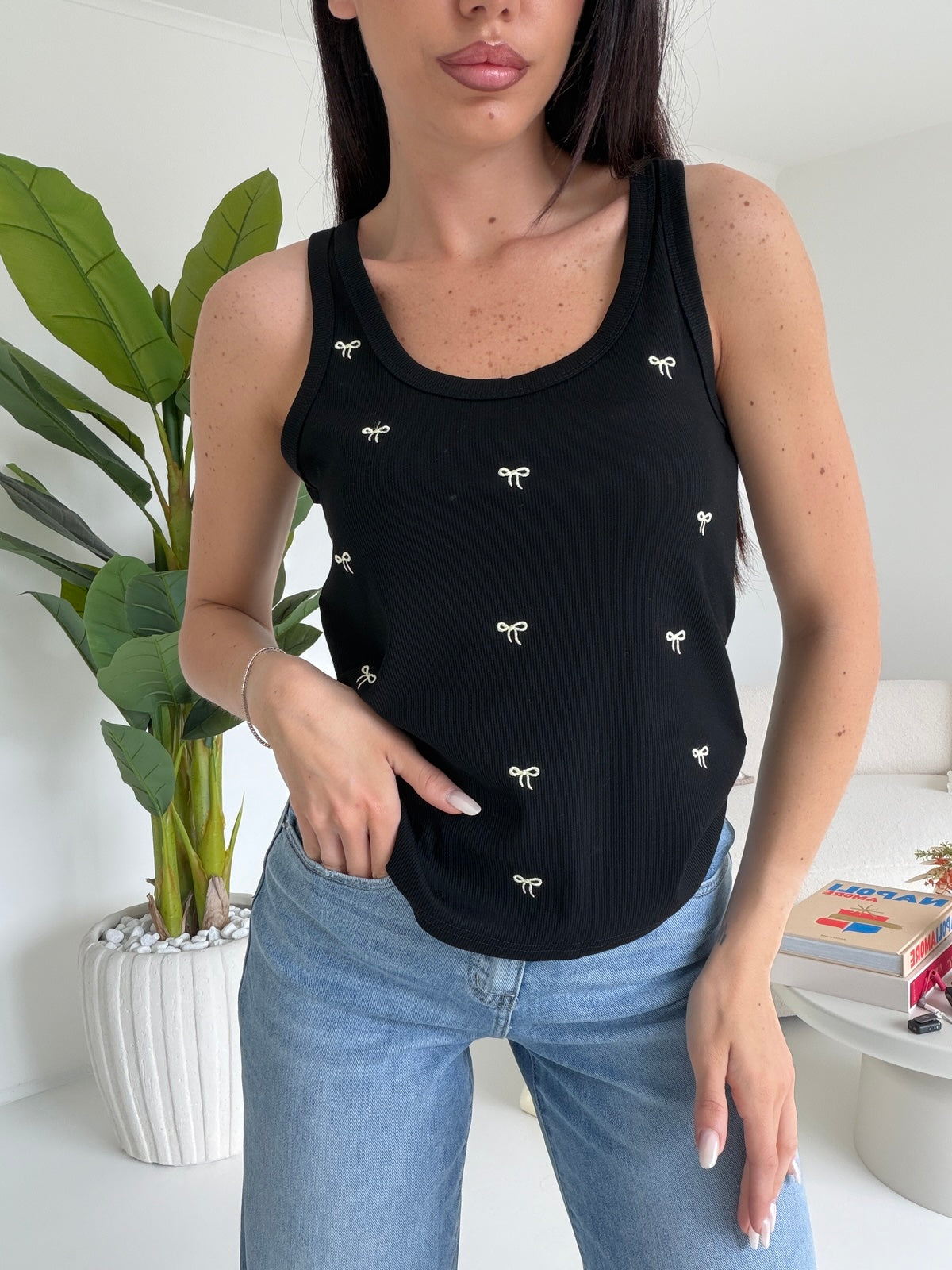 G68243-CANOTTA FLAKE NERA