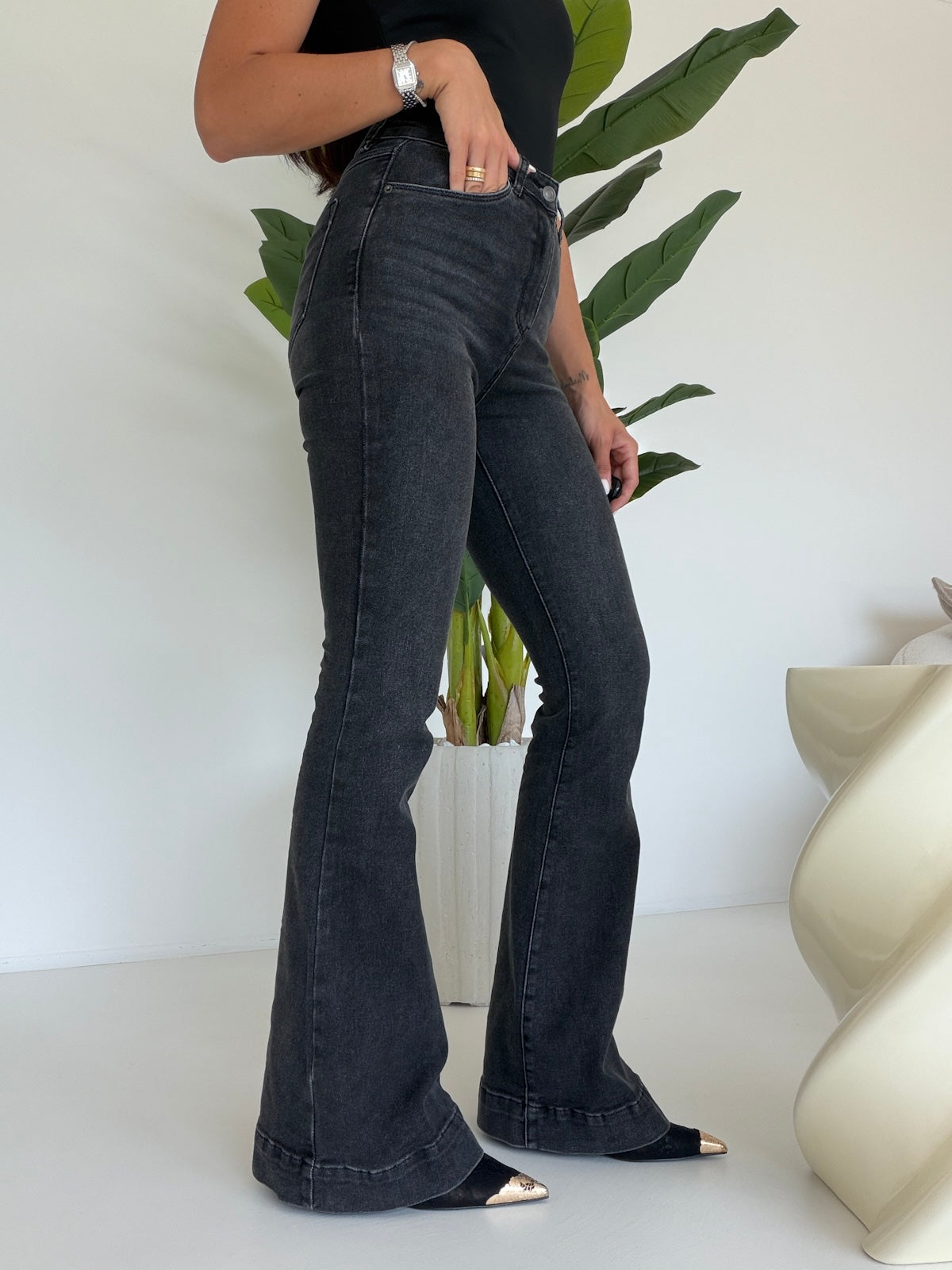K818-KM3560-11-JEANS A ZAMPA MARMO NERO