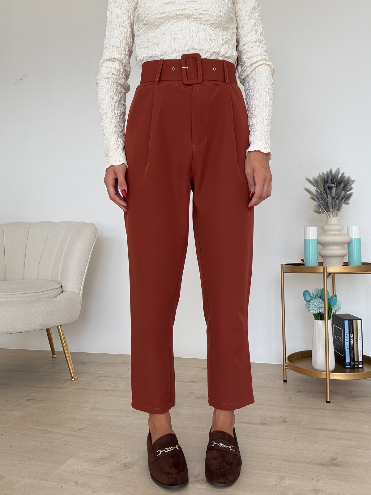 PANTALONE CON CINTURA COCCIO
