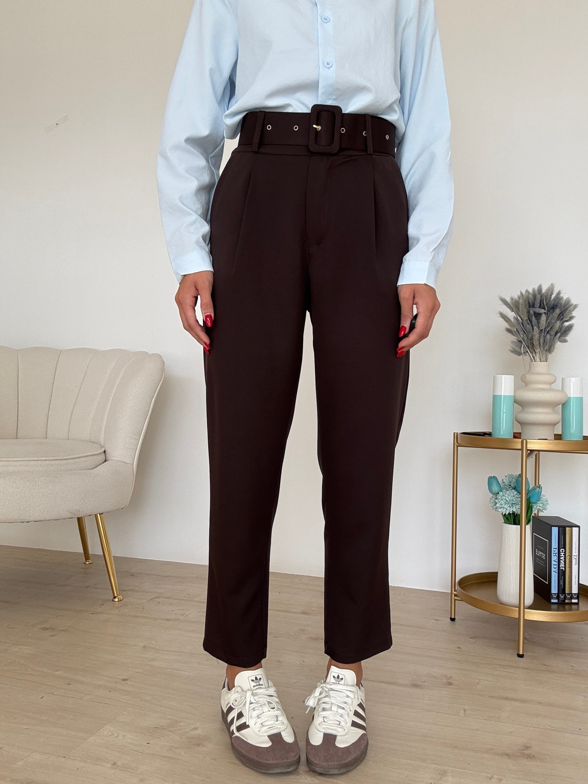 PANTALONE CON CINTURA DARK CHOCO