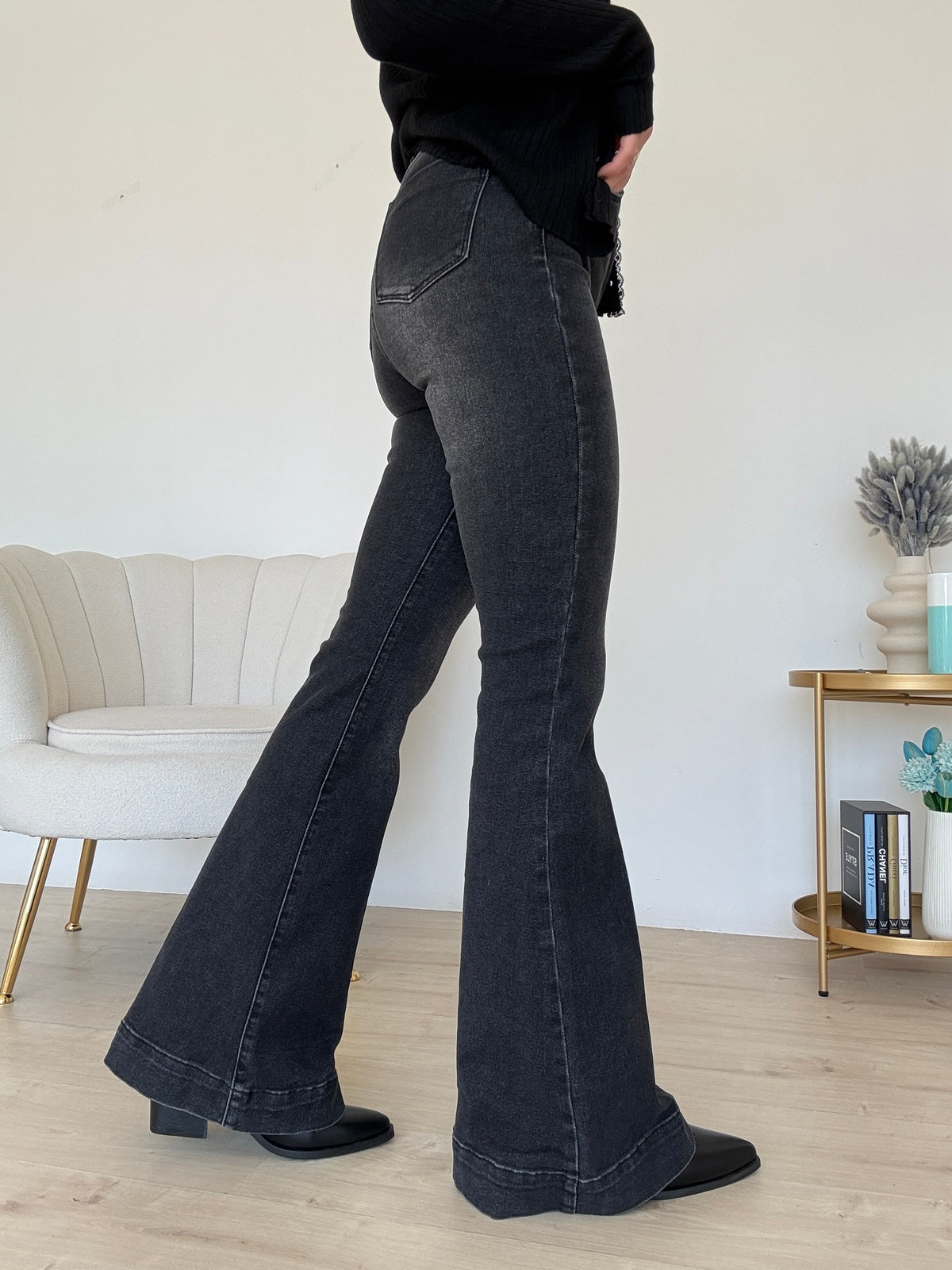 8574-JEANS A ZAMPA NOIR