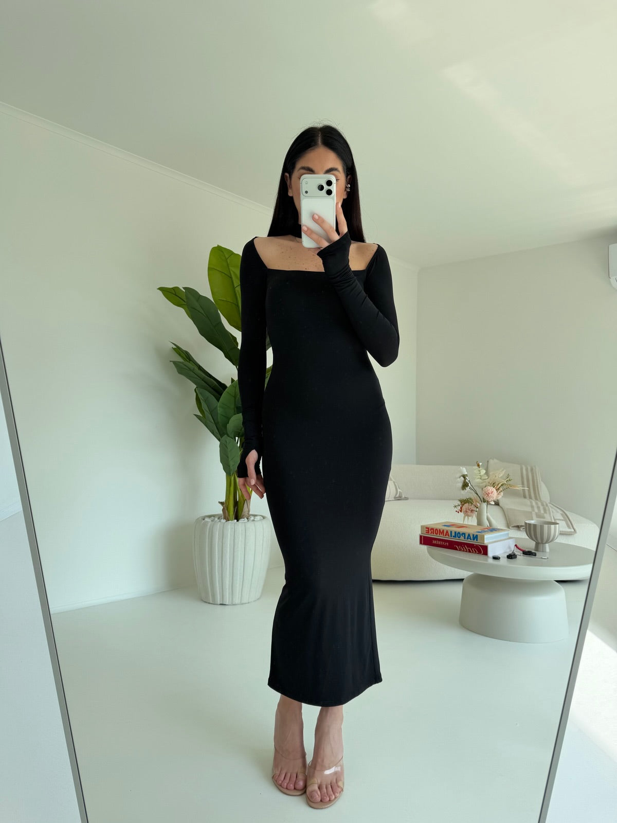 13584-ABITO CHOKER NERO