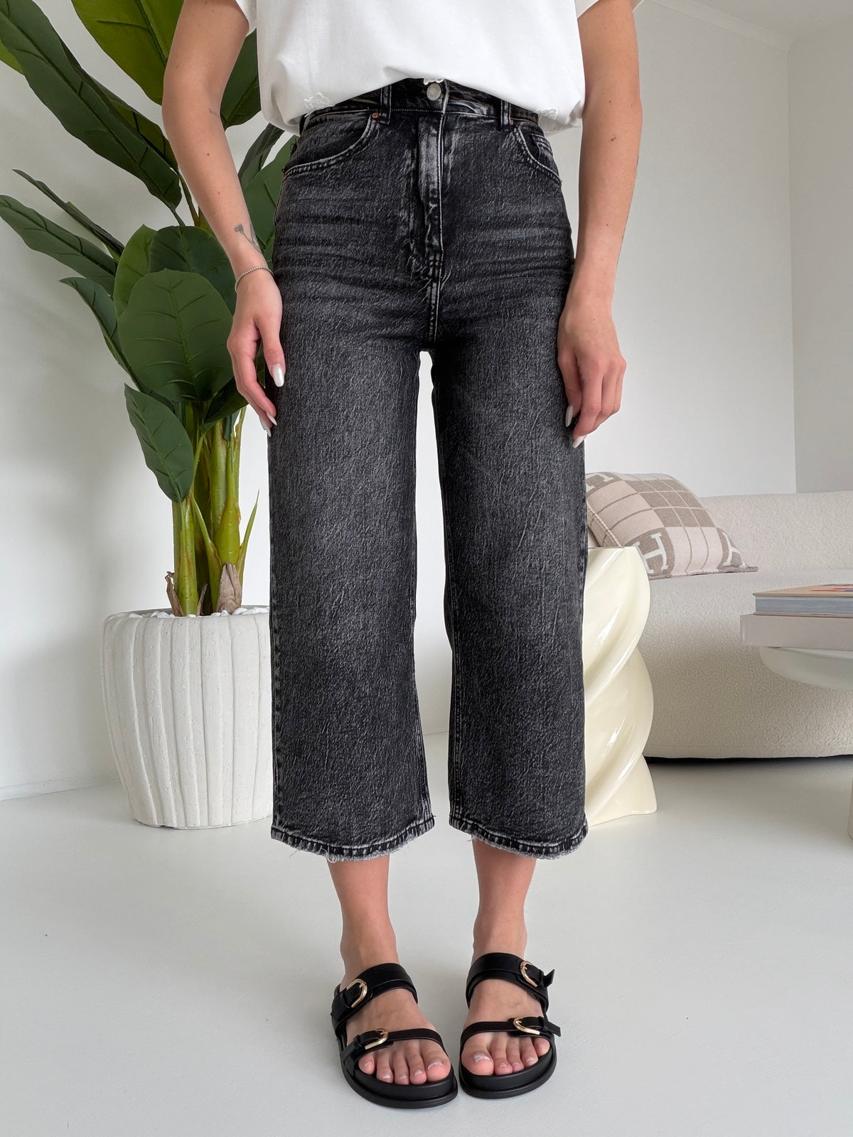H3375-5-JEANS PALAZZO CROP NERO