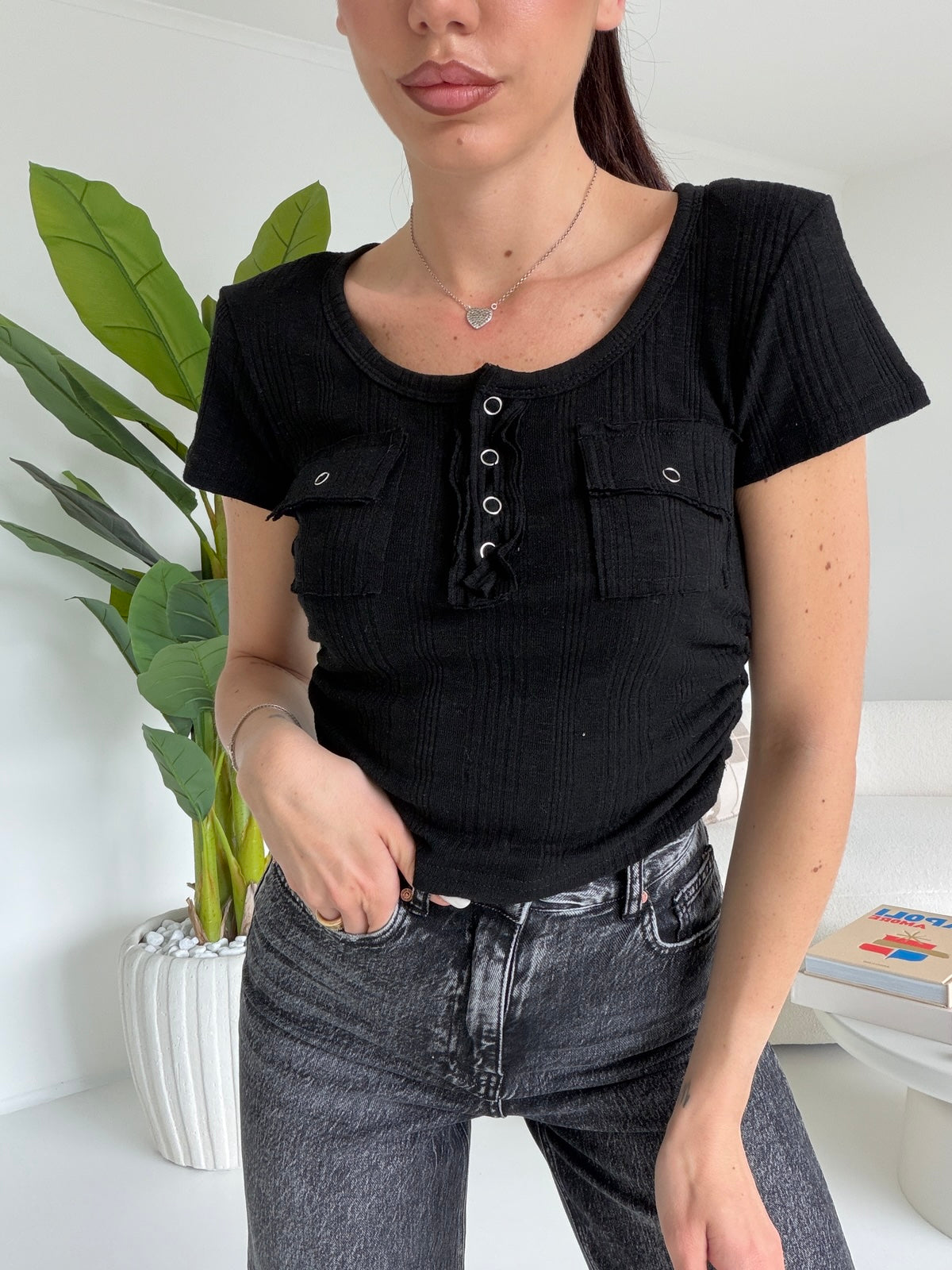 520-MAGLIA MEGAN NERA