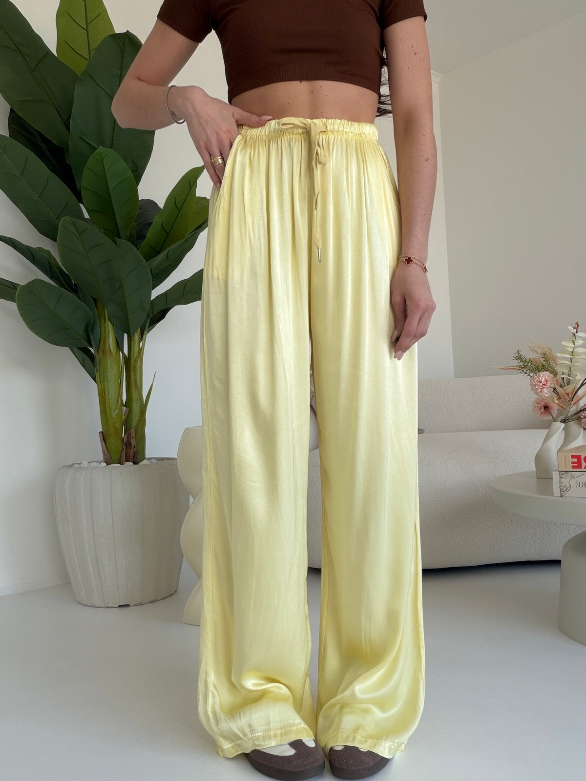 PANTALONE SATIN YELLOW