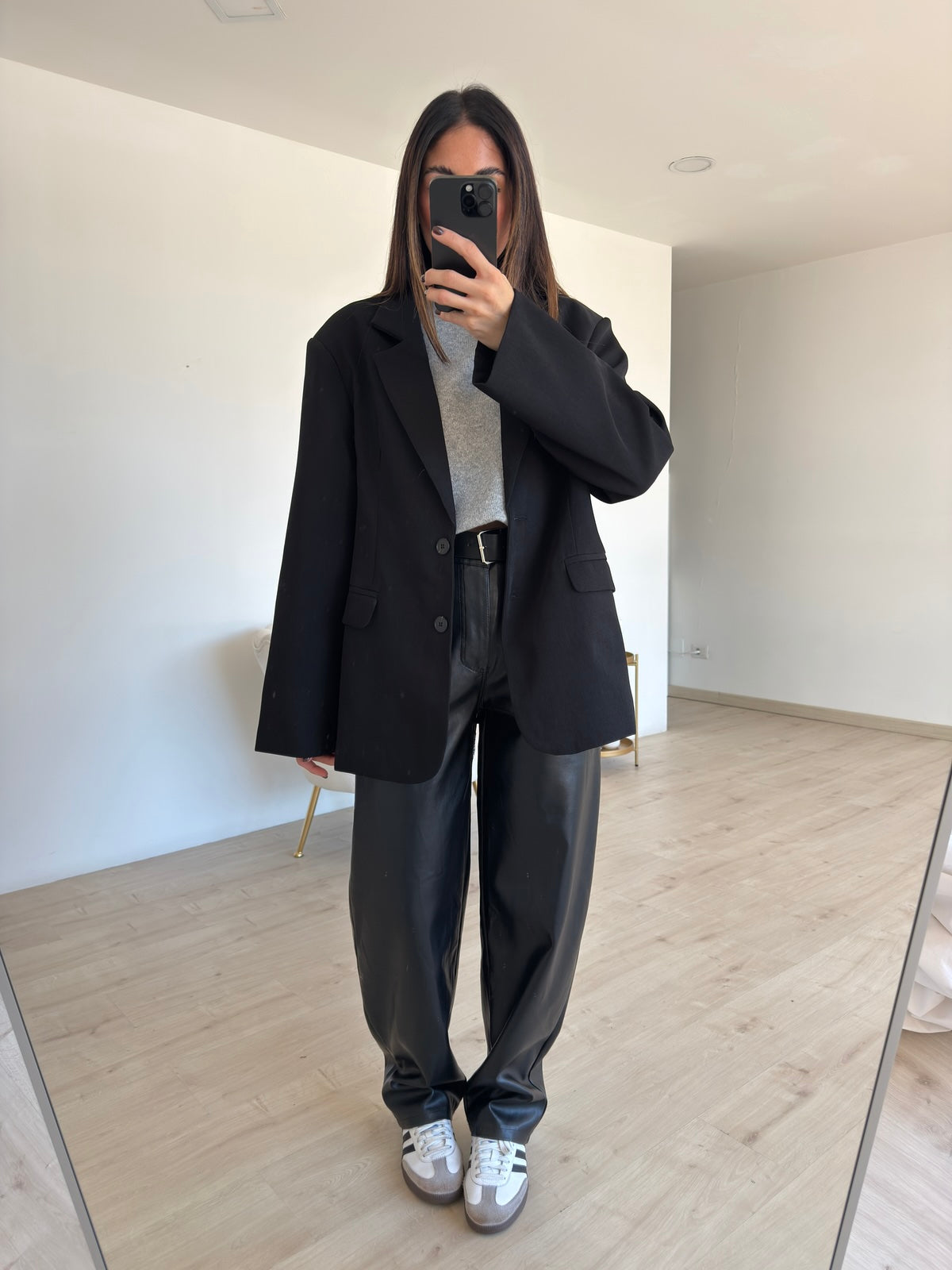 MC7973-PANTALONE SLOUCHY IN ECOPELLE NERO
