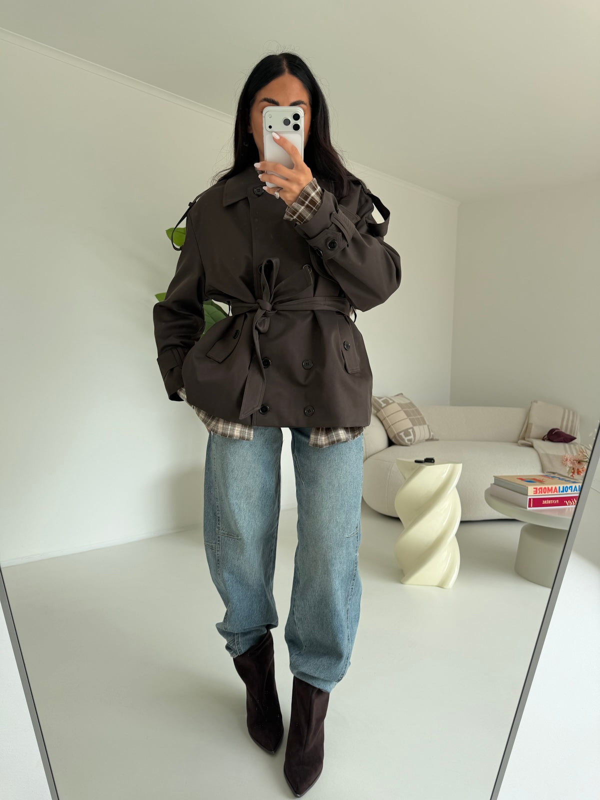 2009-TRENCH FEED CHOCO