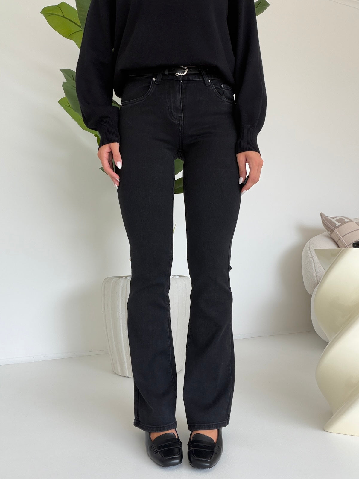 FLORA-1-JEANS ZAMPETTA NERO+CINTURA