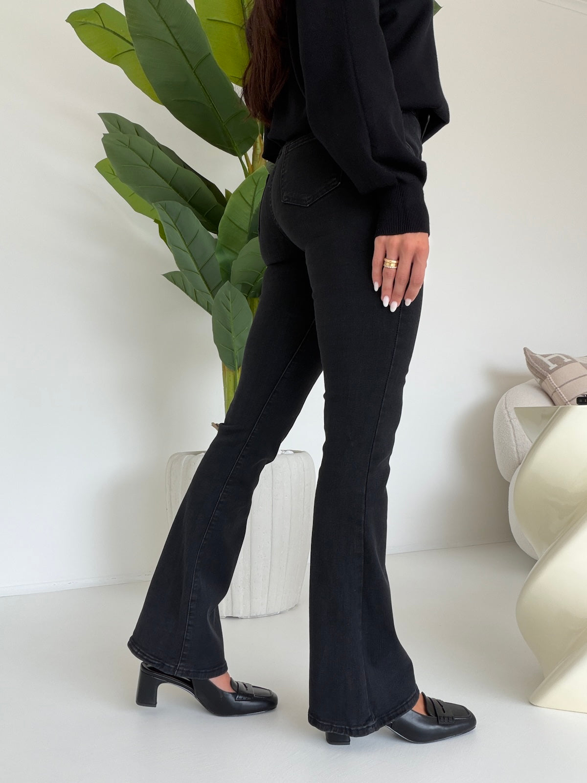 FLORA-1-JEANS ZAMPETTA NERO+CINTURA