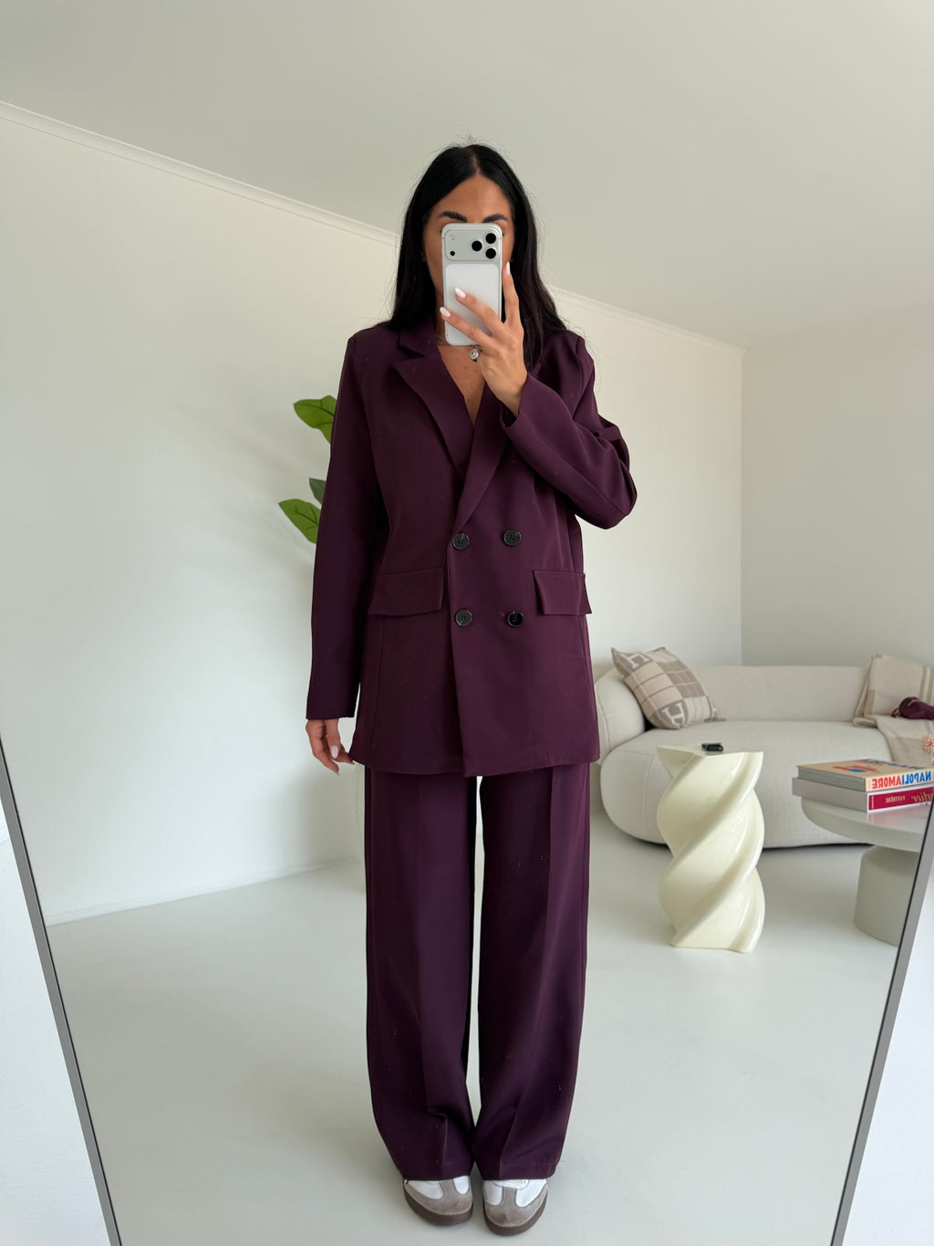 TAILLEUR AFFAIRE WINE