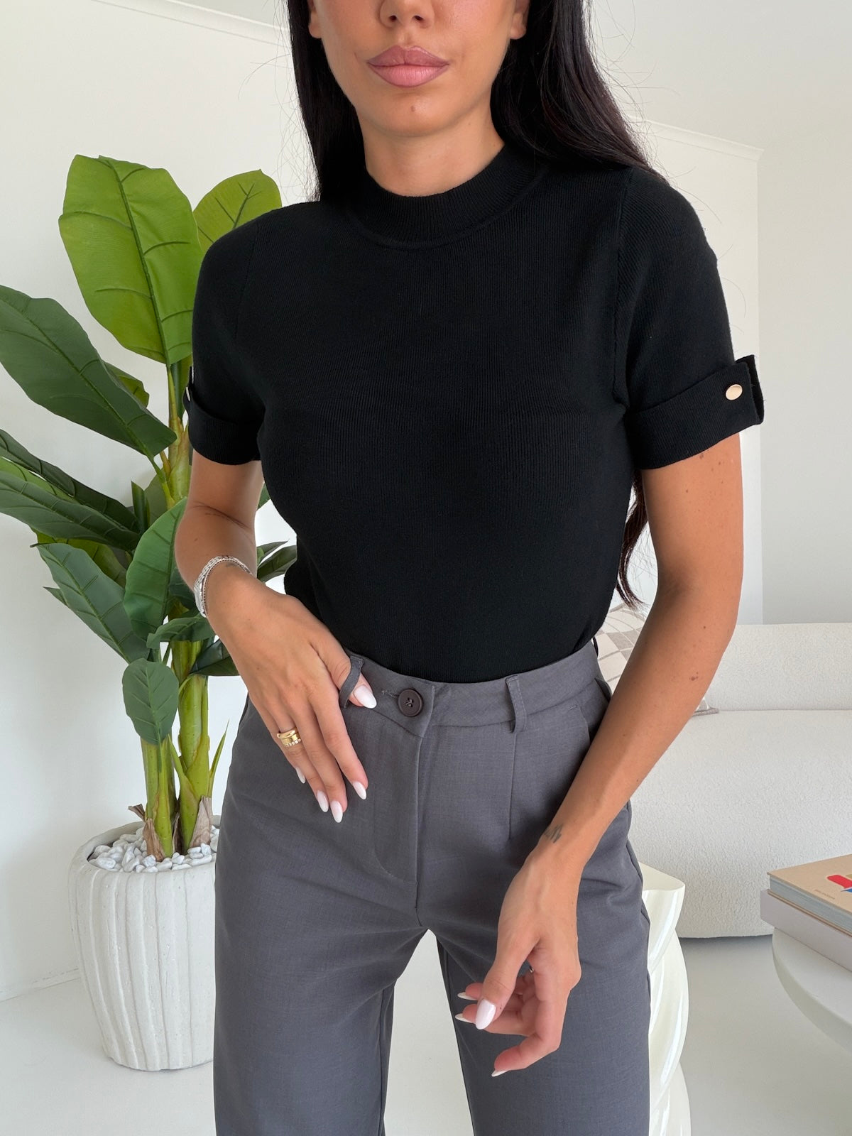 B070-MAGLIA GOLDEN NERA