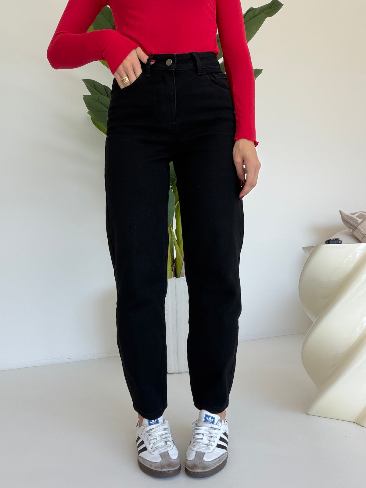 MV-8101-A-JEANS BARREL BLACK