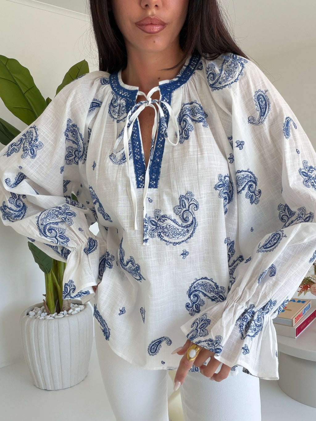 C255-BLUSA VENTOTENE BLU