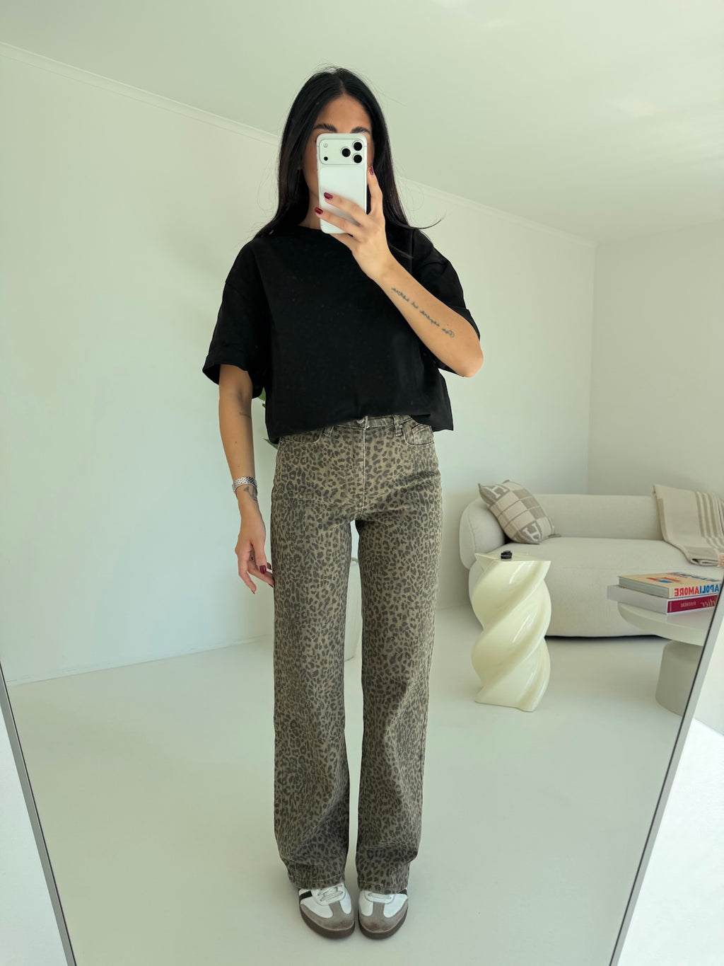 4617-T-SHIRT OVERSIZE NERA
