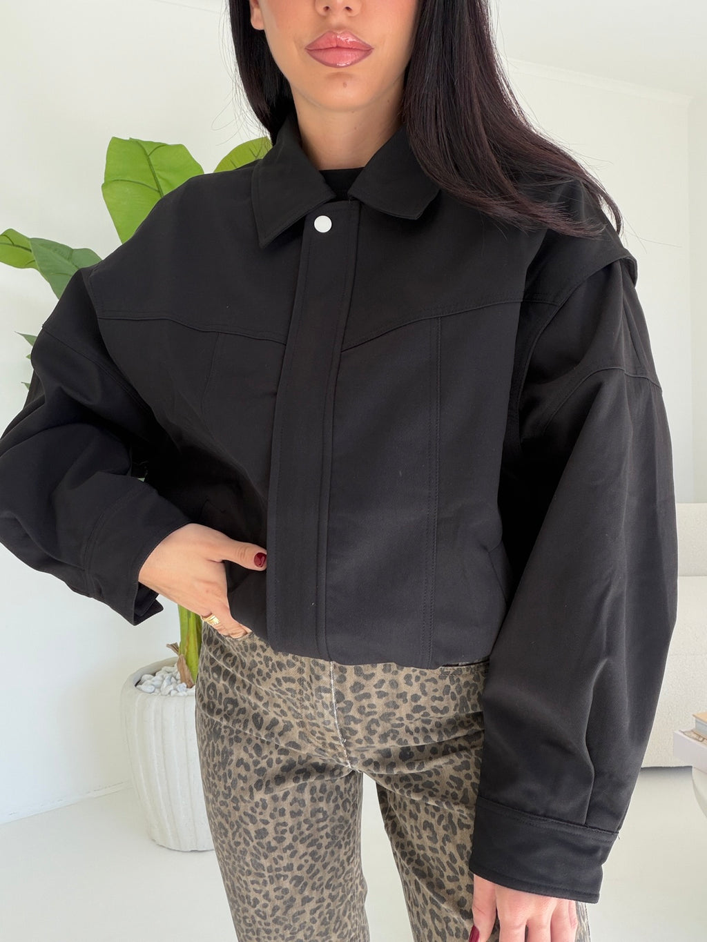 16040-BOMBER INGRID