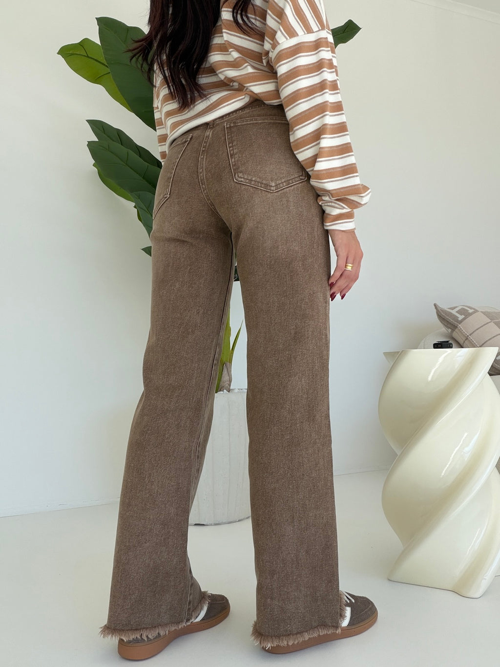 D009-50-JEANS PALAZZO SFRANGIATO TAUPE