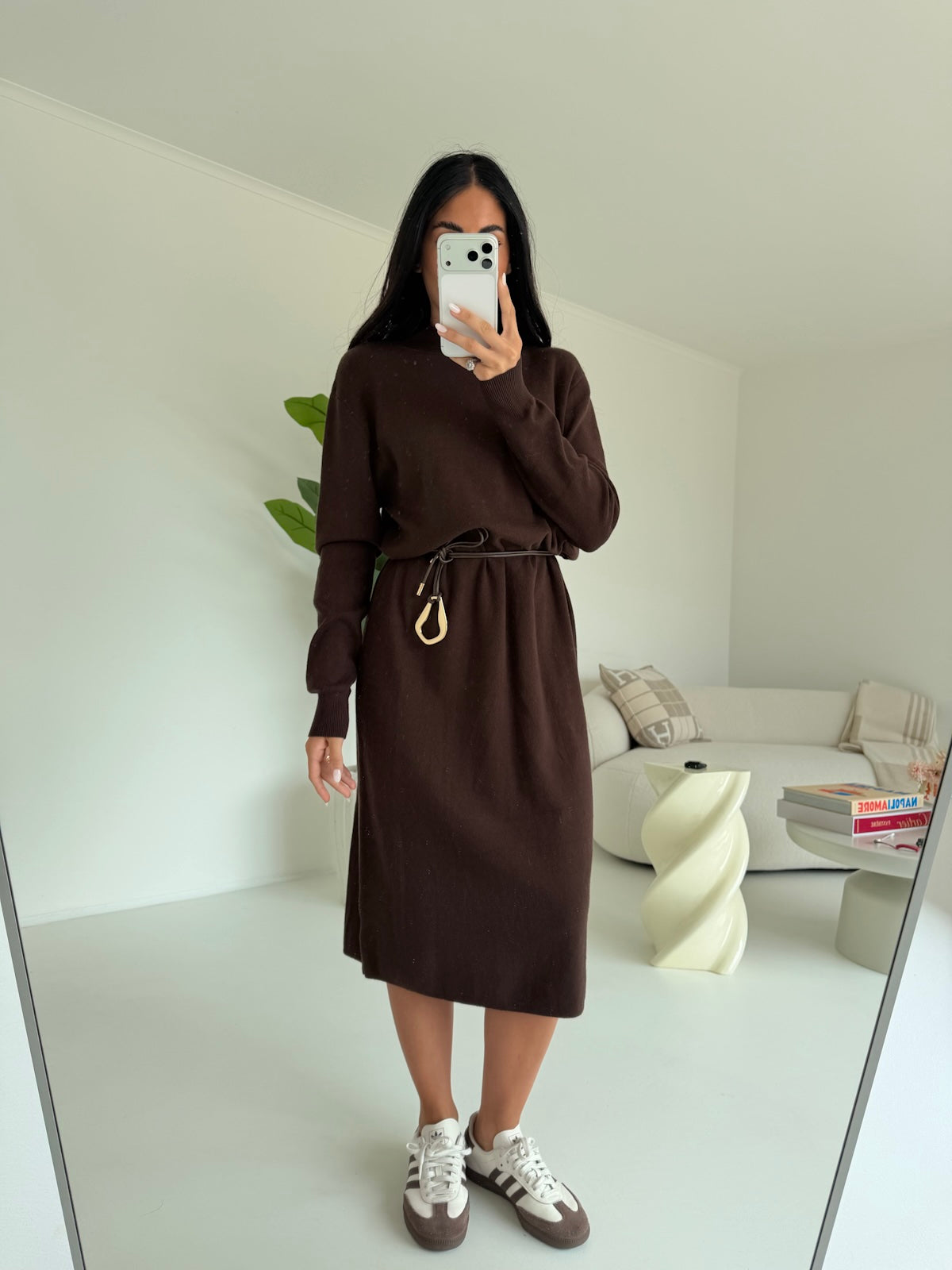 HH-0257-ABITO+CINTURA CHOCO