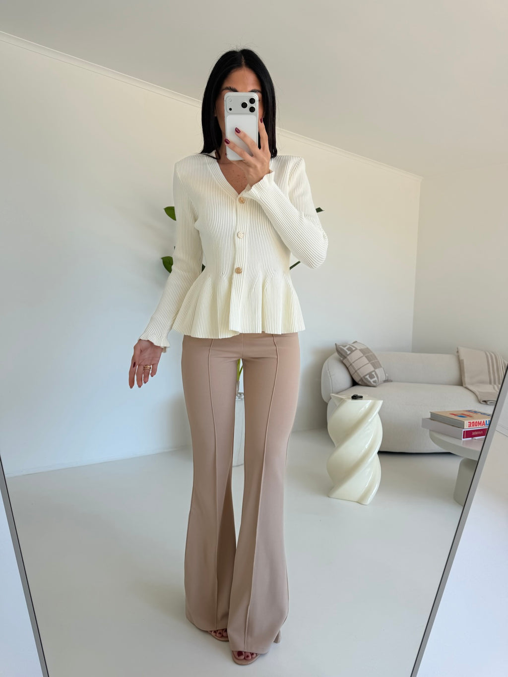 5542-CARDIGAN THAT'S AMORE MILK