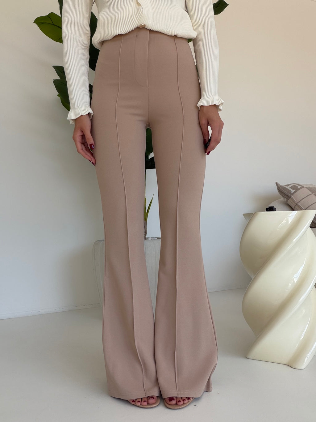 7069-PANTALONE VIVIEN NUDE