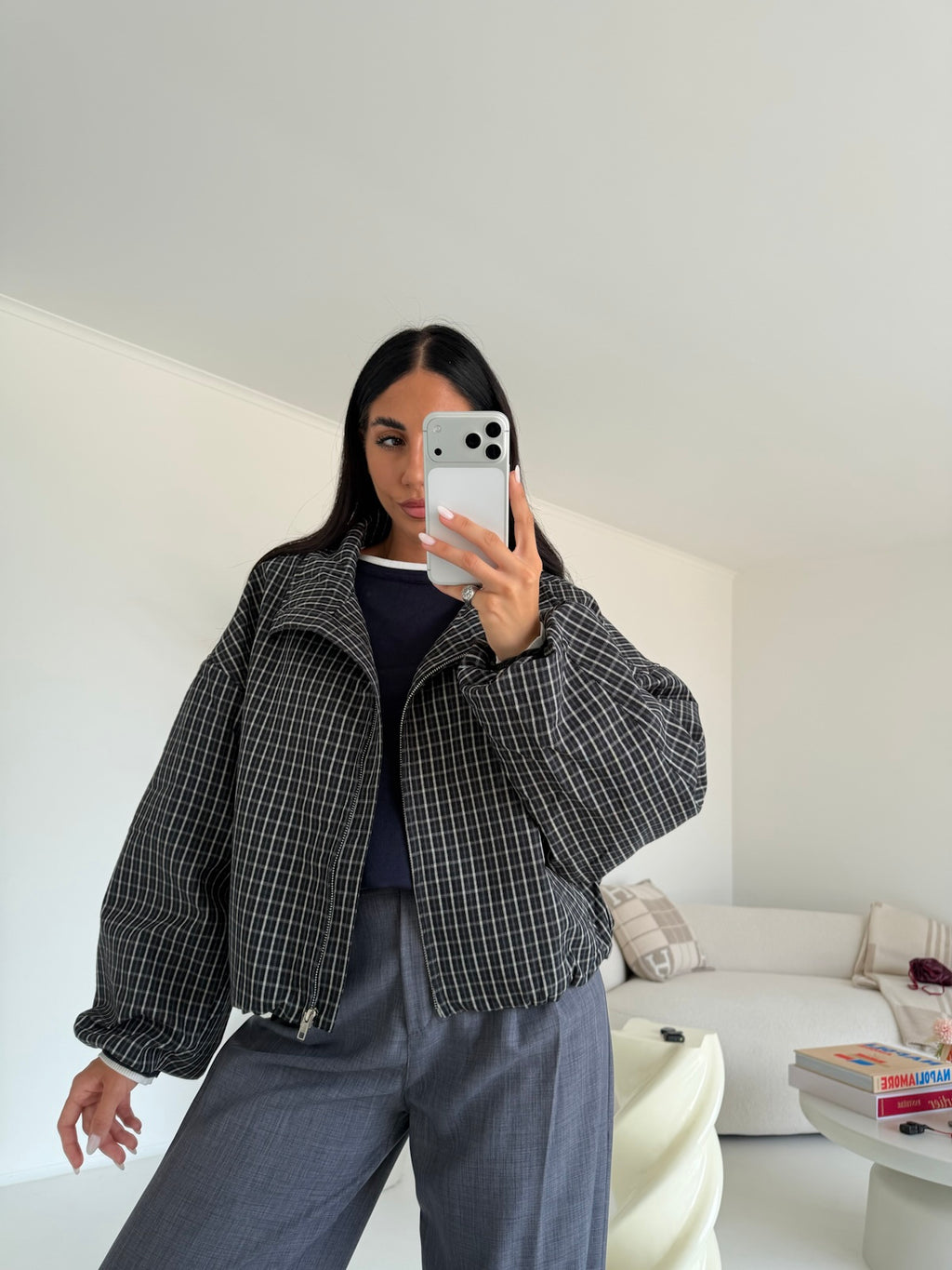 16056-BOMBER SQUARE GREY