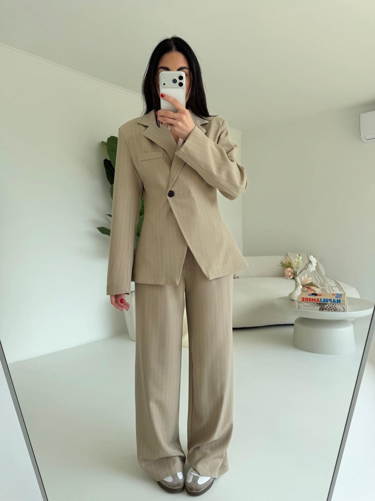 TAILLUER MONTREAL TAUPE