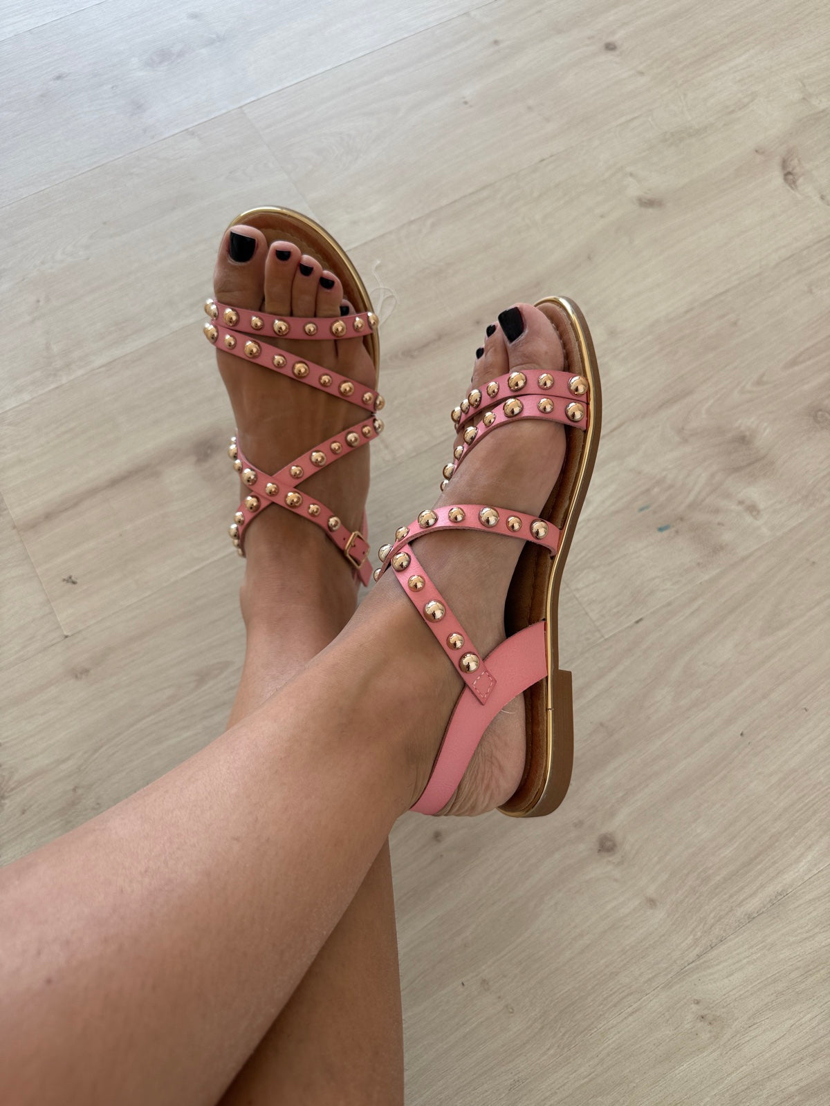 ELE-SANDALO CON BORCHIE PINK