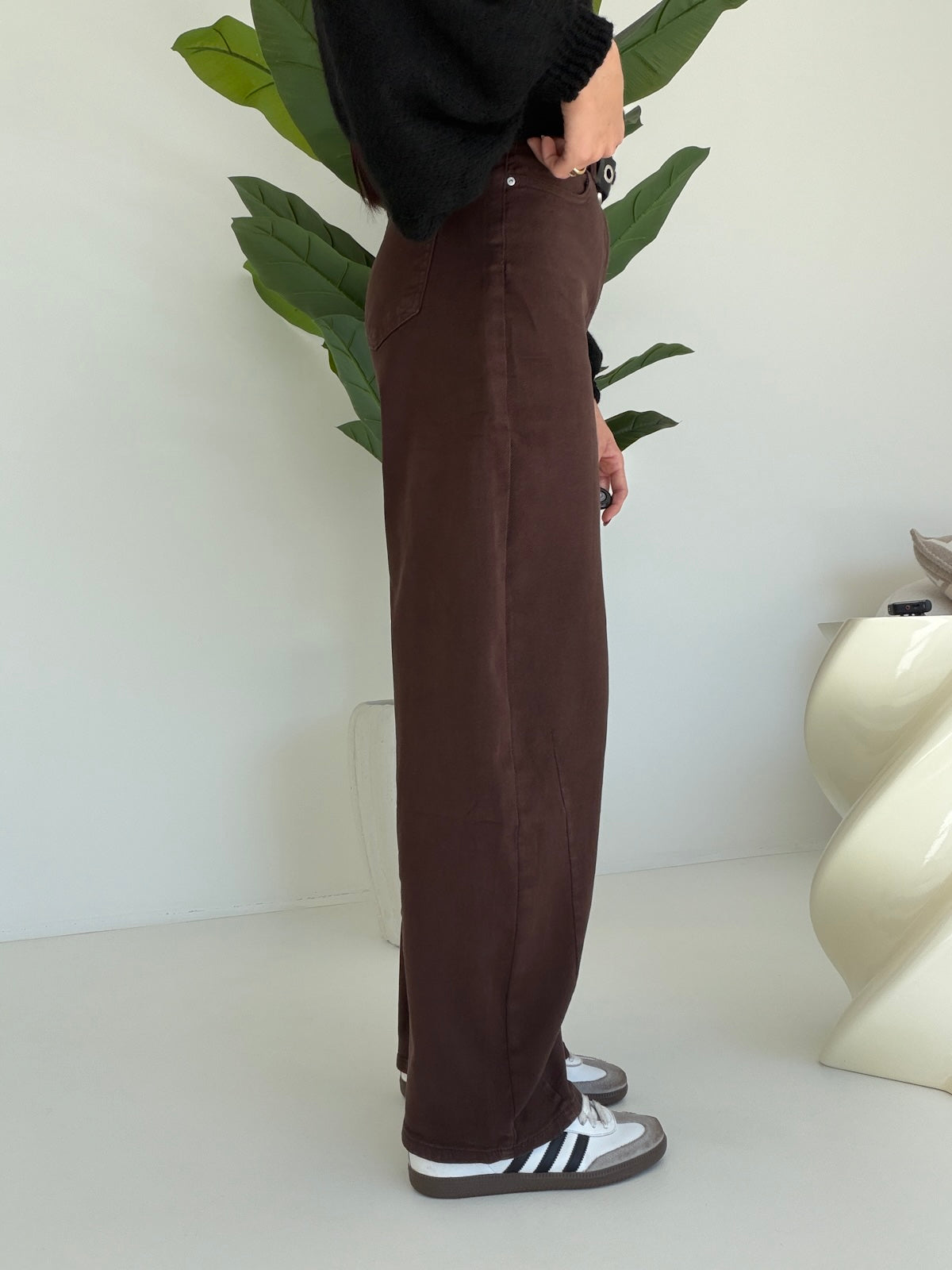 D033-40-JEANS BARREL + CINTURA CHOCO