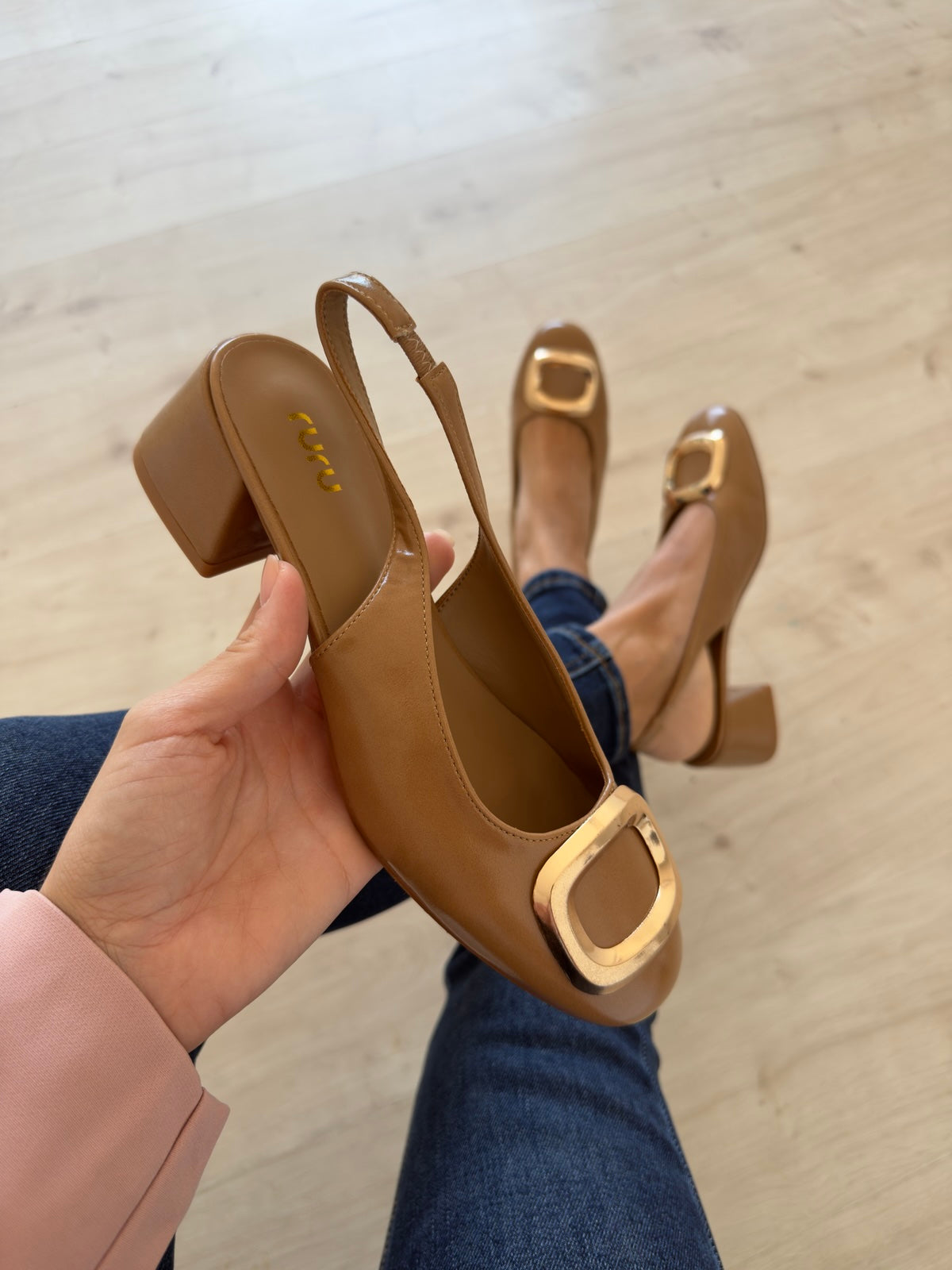 SARA-SLINGBACK BISCOTTO