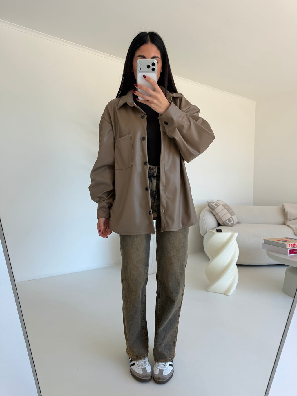 CAMICIA IN ECO PELLE TAUPE