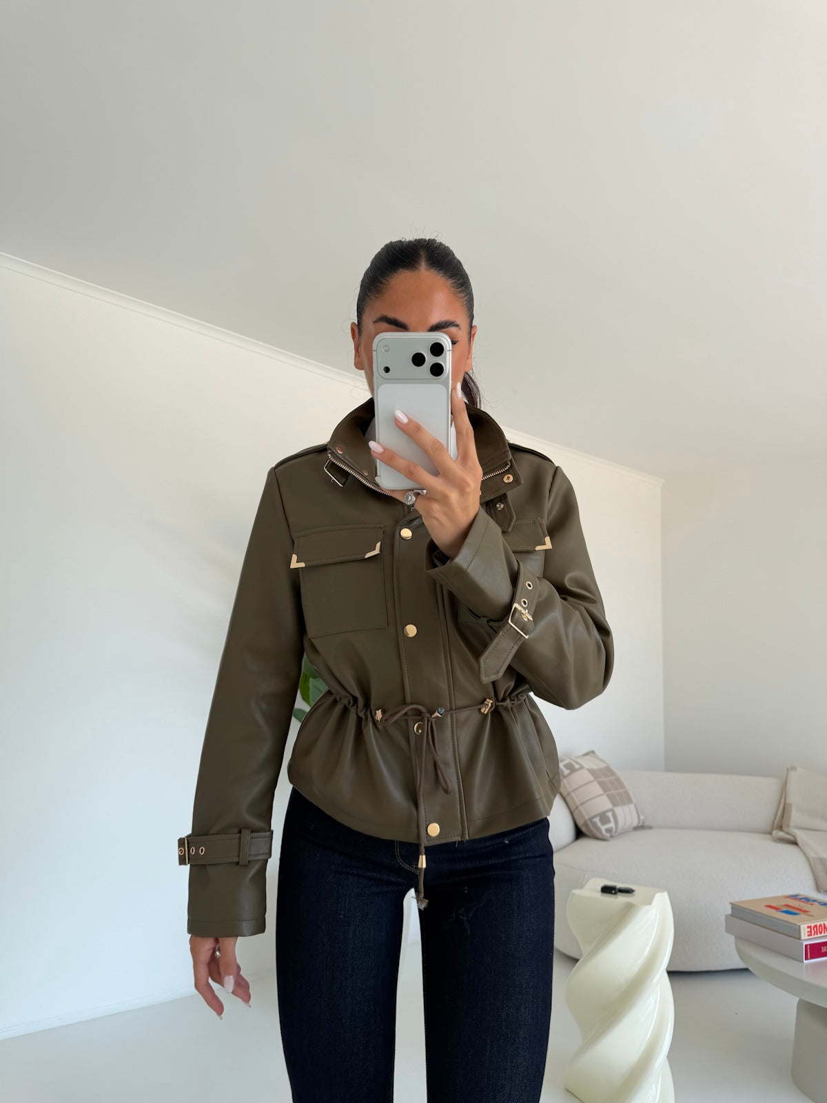DA-1135-BIKER SEATTLE MILITARE