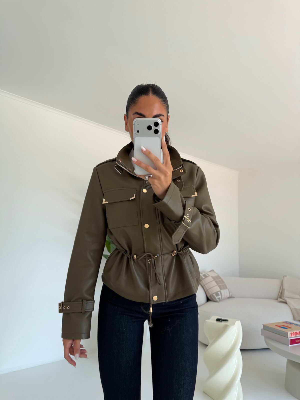 DA-1135-BIKER SEATTLE MILITARE
