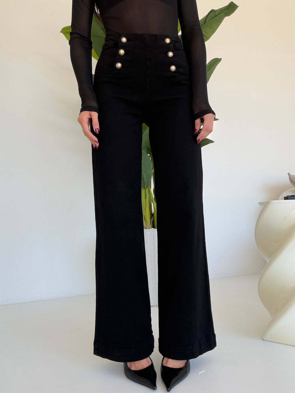 MG-1370 JEANS BOTTONI ORO NERO