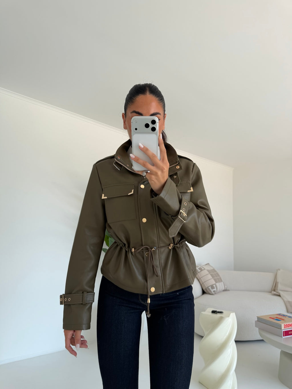 DA-1135-BIKER SEATTLE MILITARE