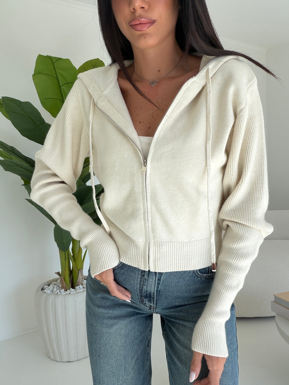 AG64832-PULL ZIP BURRO