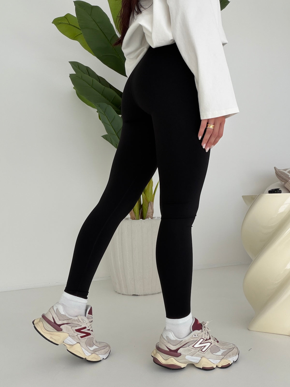 SHR603-1 LEGGINS MODELLANTE NERO